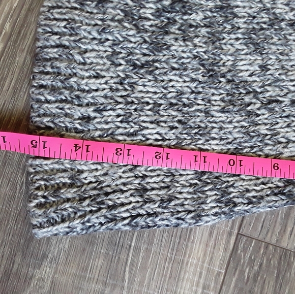 Old Navy - Picture 2 of 5